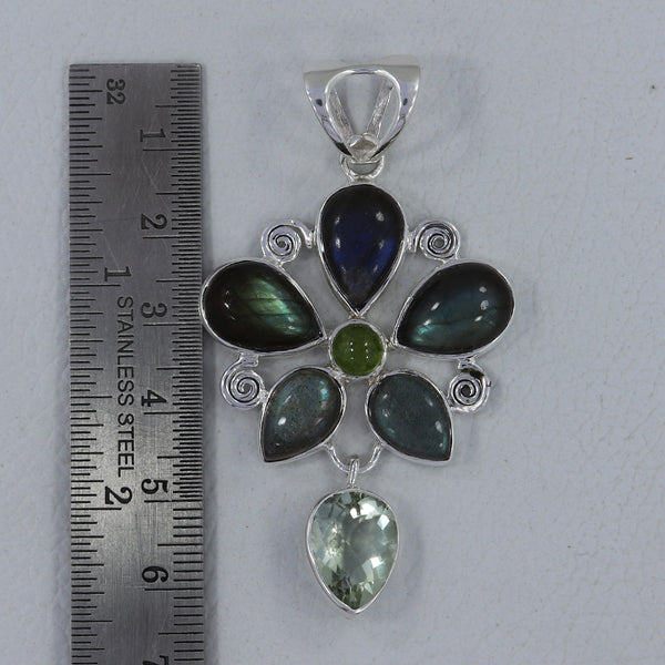 925 Silver Labradorite Pendants