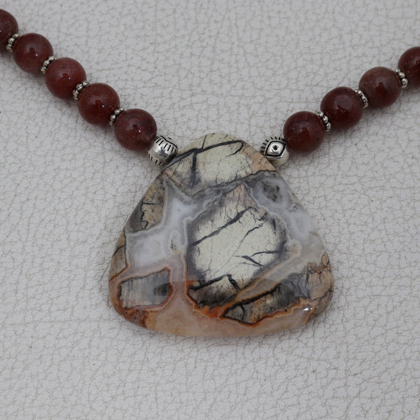 Sun Stone & Agate Beads Necklaces