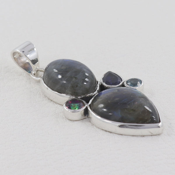 925 Sterling Silver Labradorite Pendant