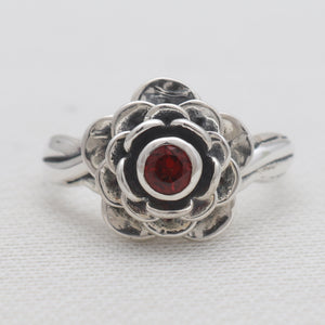 Natural Garnet Silver Blooming Flower Rings