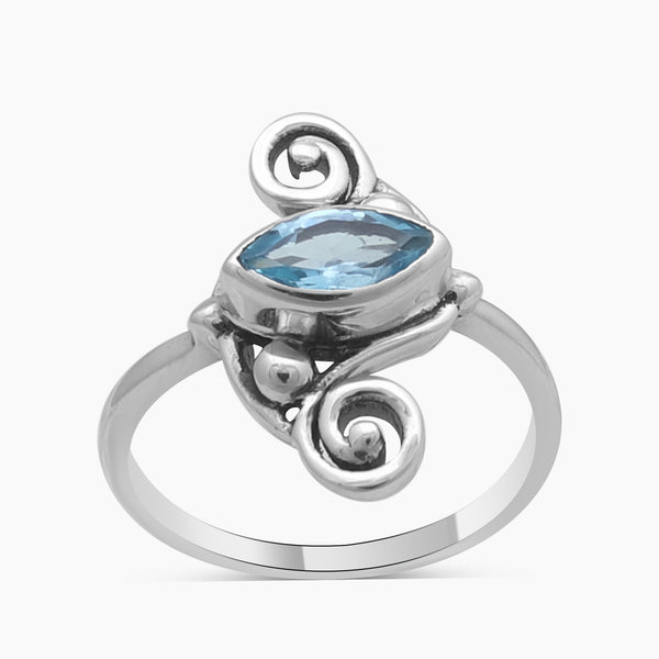 Pretty peridot Silver Rings