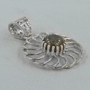925 Silver Labradorite Pendants