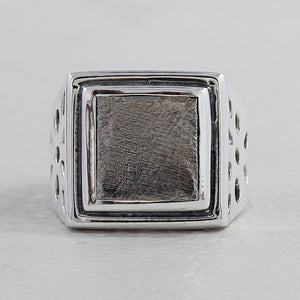 Muonionalusta Meteorite Silver Mens Ring